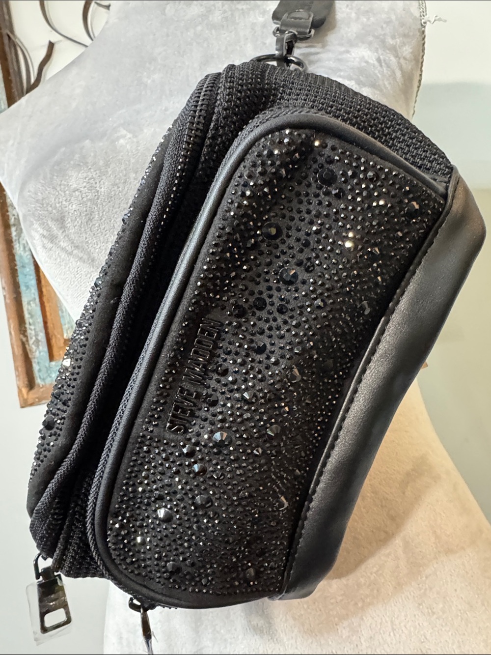 Steve Madden Black Crystal-Embellished Crossbody belt sling bag NWT - Picture 2 of 16